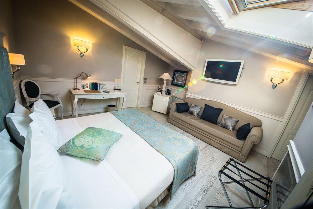 Victoria Hotel Letterario Trieste Esterno foto