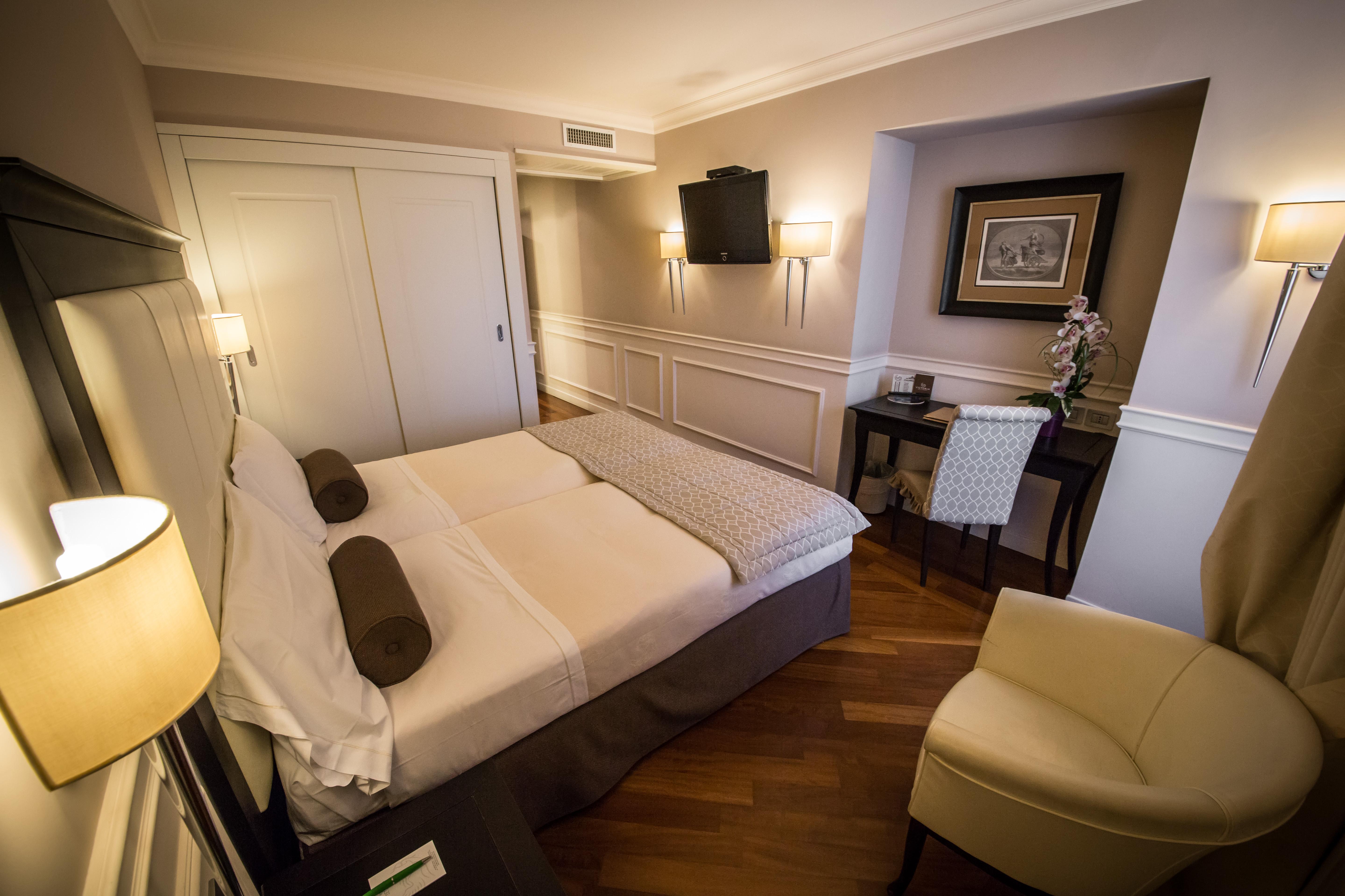 Victoria Hotel Letterario Trieste Esterno foto