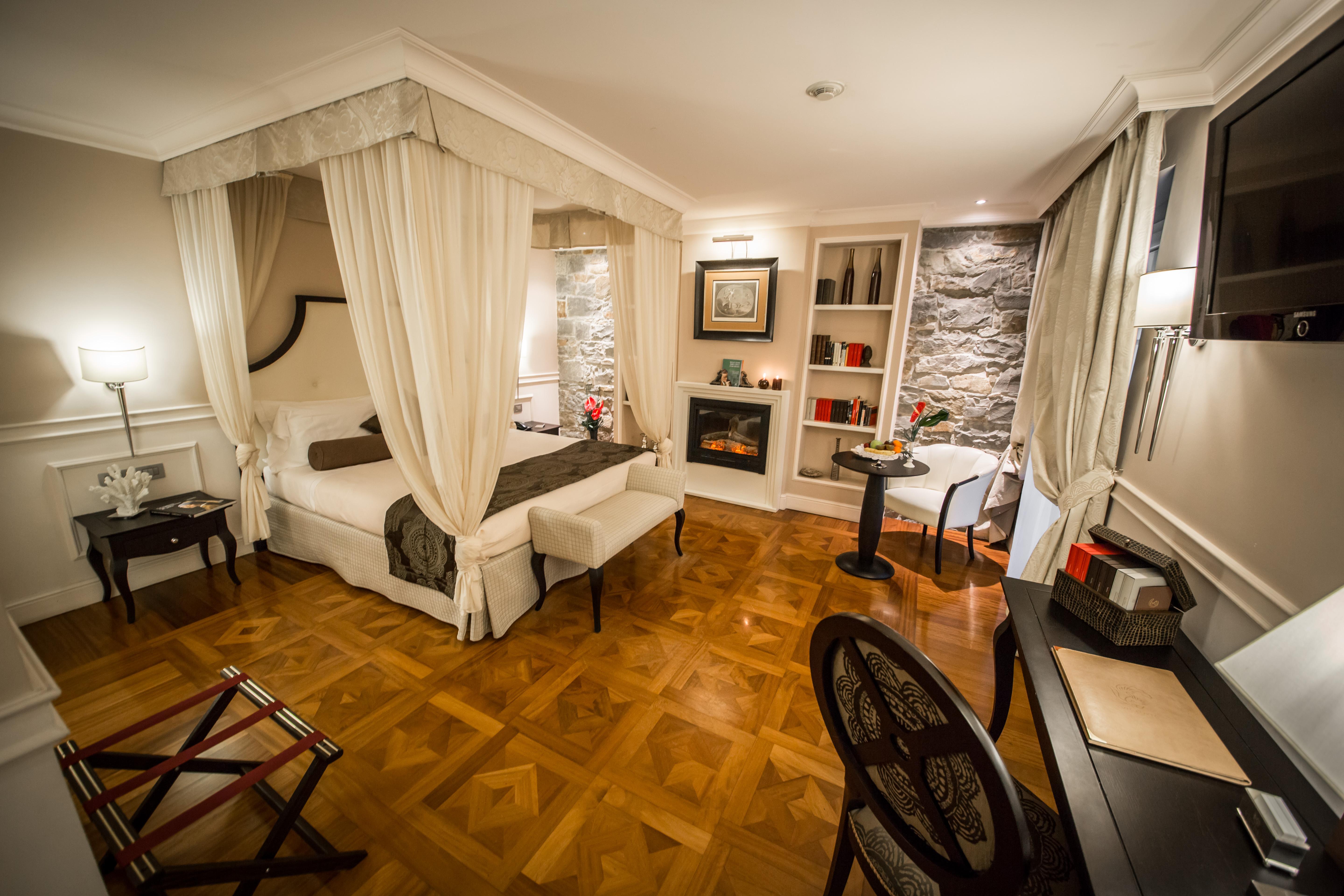 Victoria Hotel Letterario Trieste Esterno foto