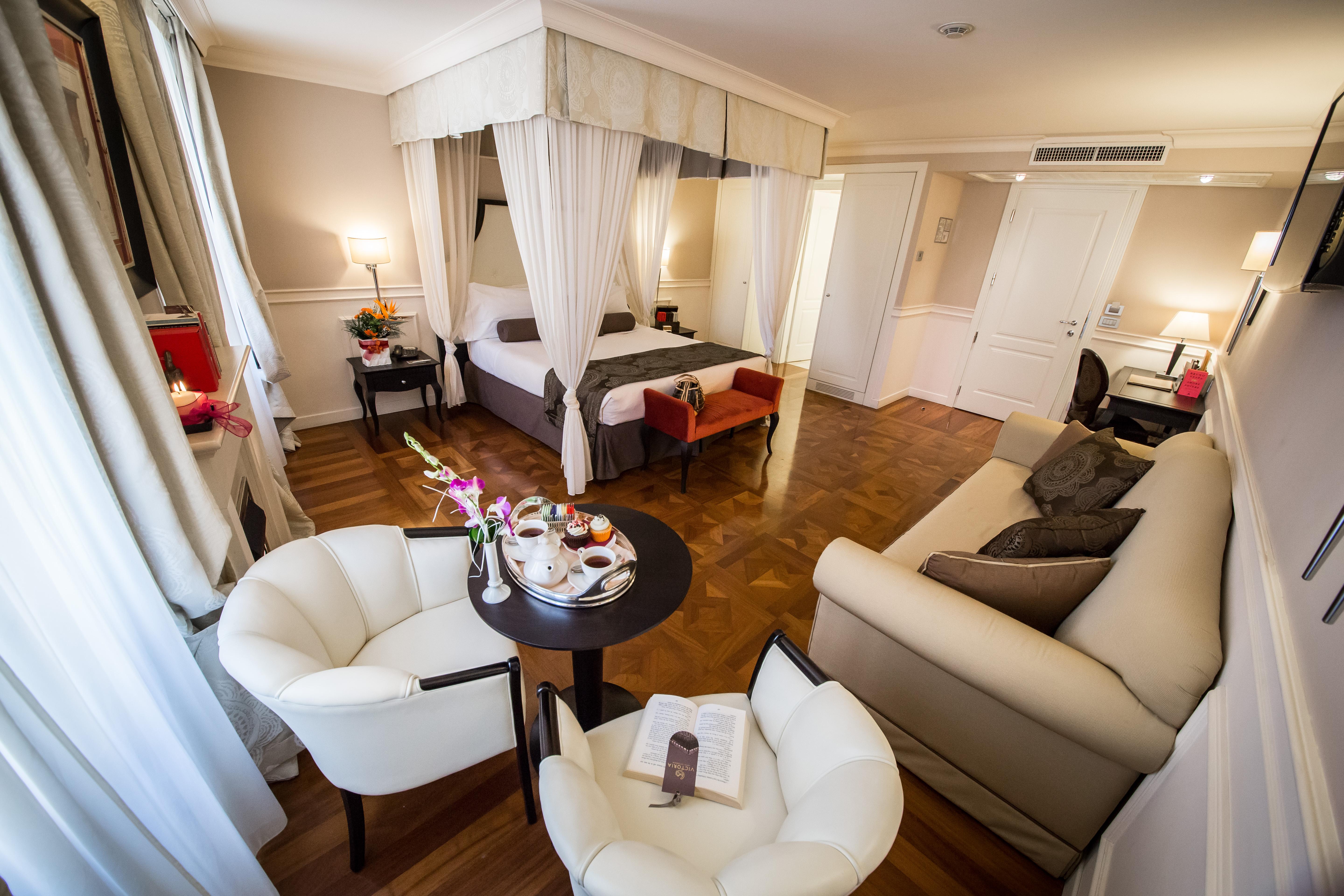 Victoria Hotel Letterario Trieste Esterno foto