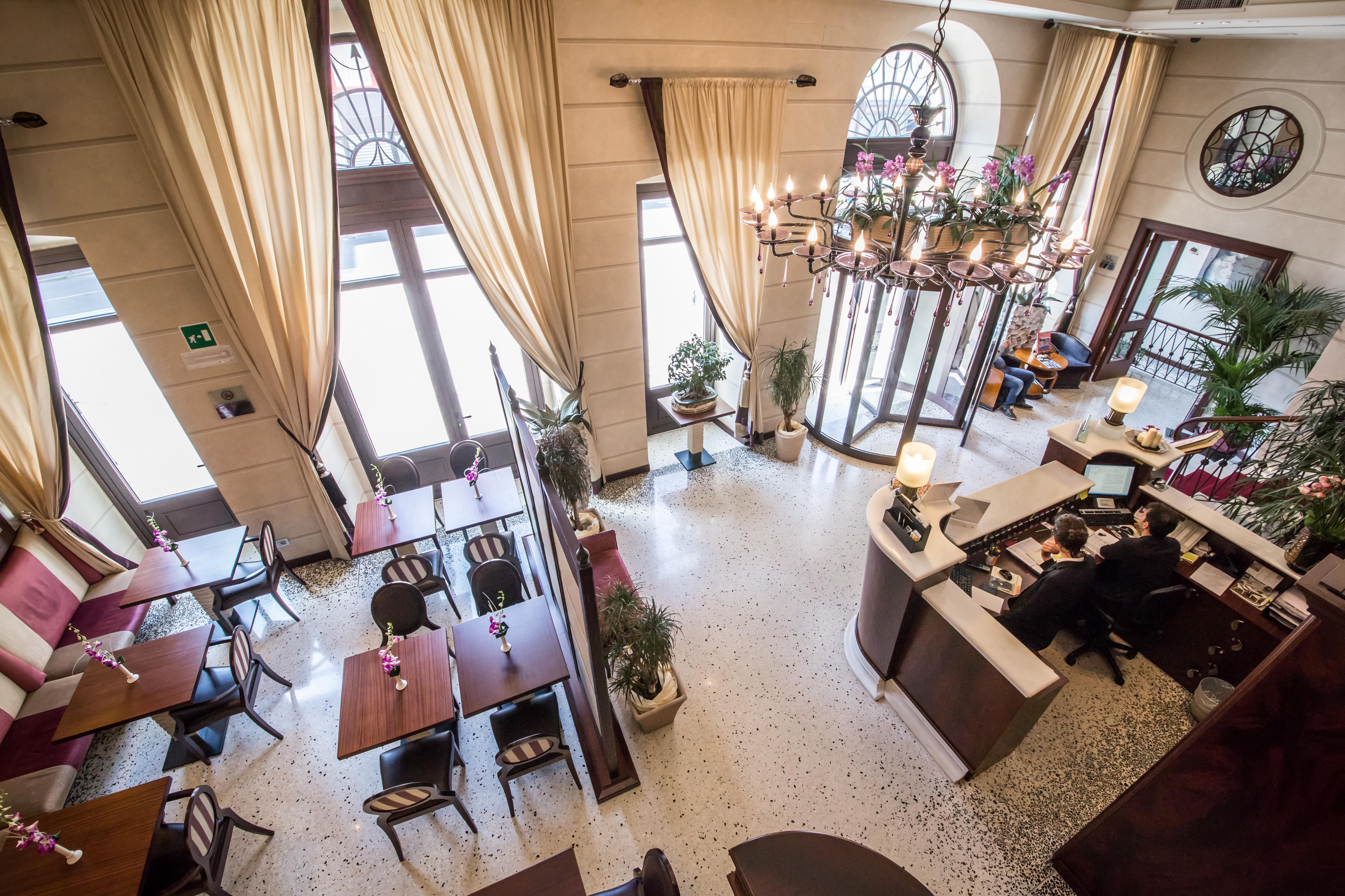 Victoria Hotel Letterario Trieste Esterno foto