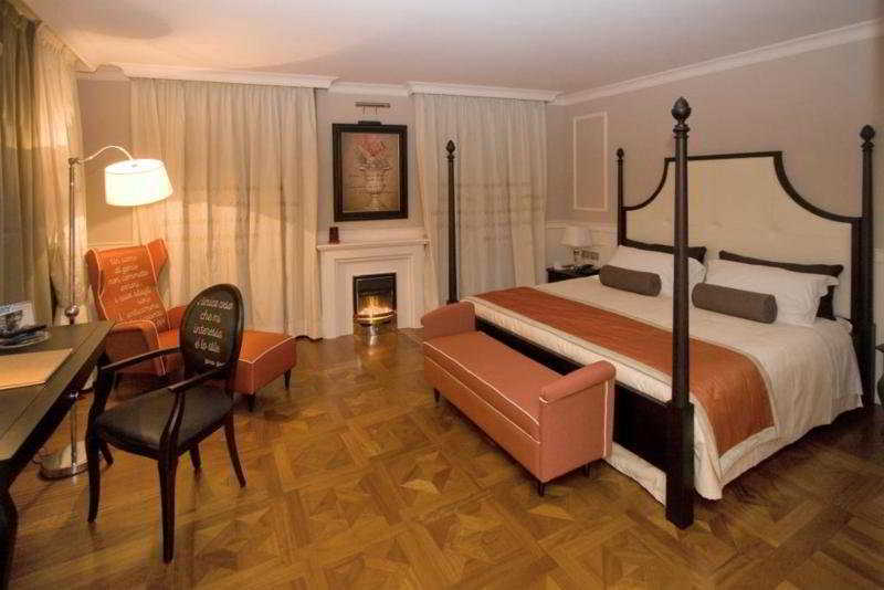 Victoria Hotel Letterario Trieste Esterno foto