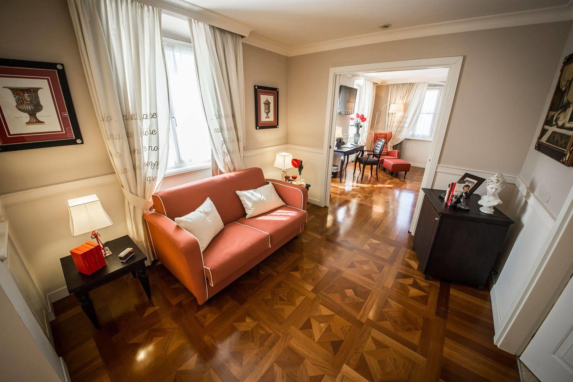 Victoria Hotel Letterario Trieste Esterno foto